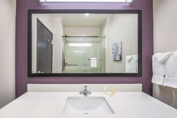  - La Quinta Inn & Suites Enid