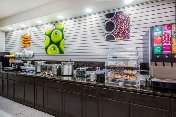  - La Quinta Inn & Suites Fairborn