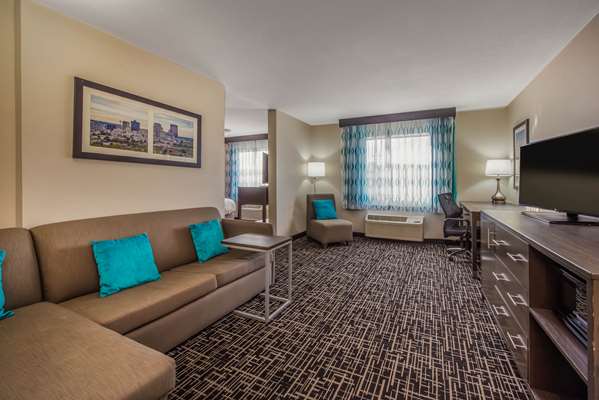 Suite - La Quinta Inn & Suites Fairborn