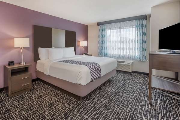 Suite - La Quinta Inn & Suites Fairborn
