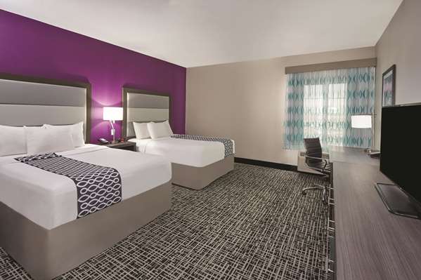  - La Quinta Inn & Suites Springfield - I-55 & I-72, Exit 92A