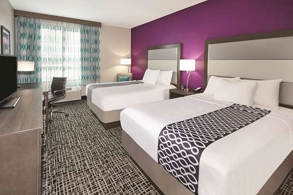  - La Quinta Inn & Suites Springfield - I-55 & I-72, Exit 92A