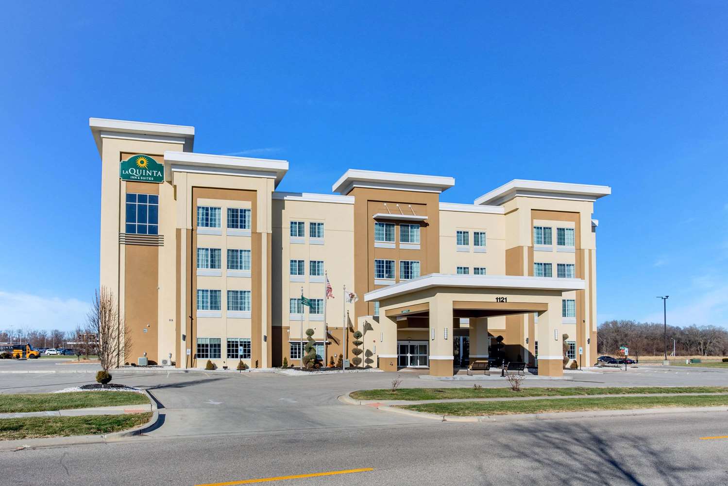 La Quinta Inn & Suites Springfield, IL See Discounts