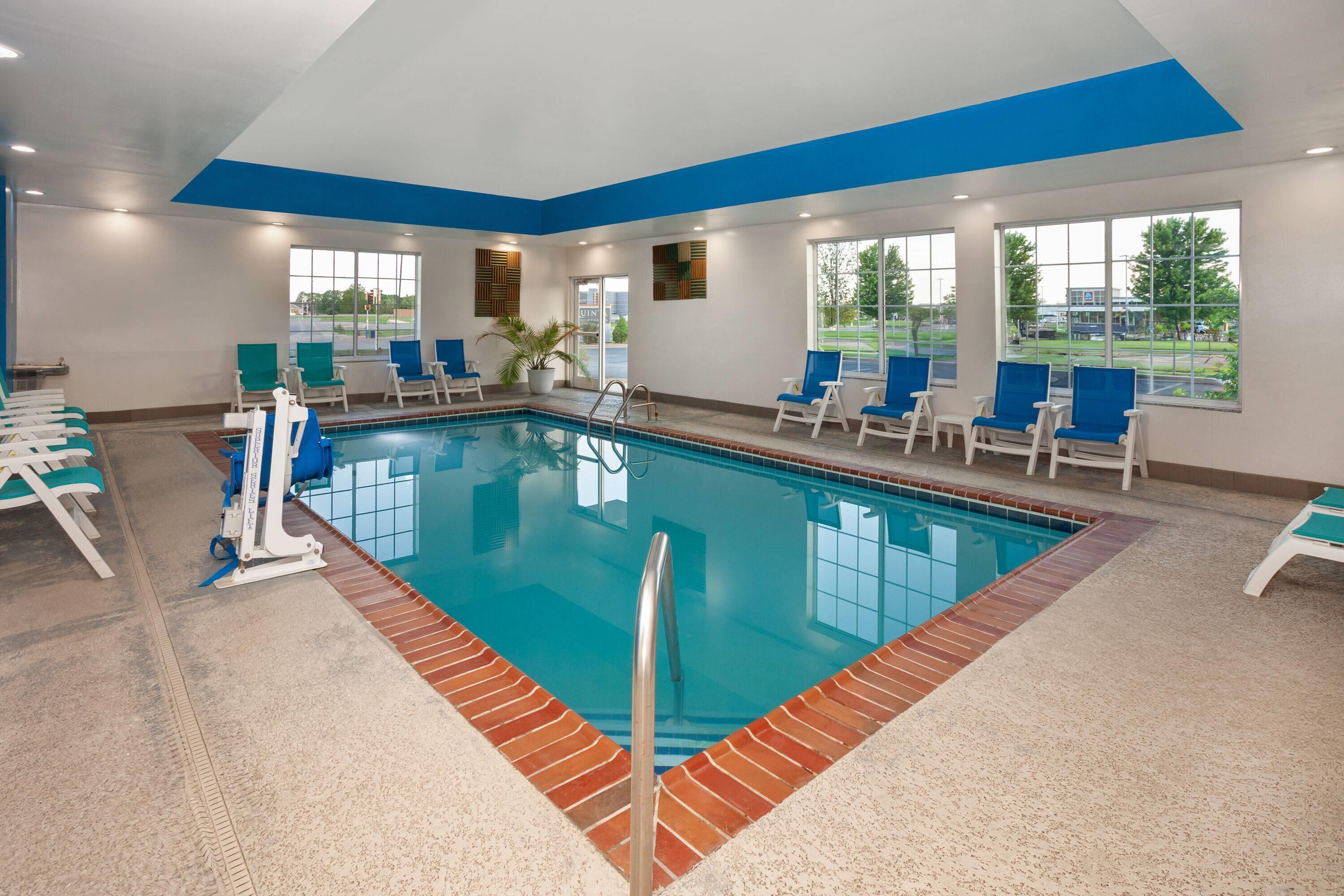 Pool - indoor | La Quinta Inn & Suites by Wyndham Springfield IL