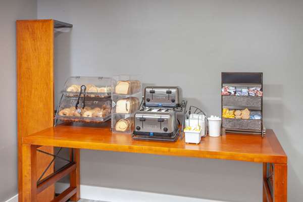  - Baymont Inn & Suites Grand Haven