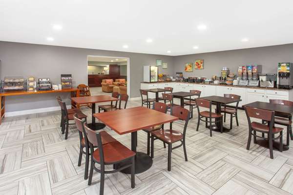  - Baymont Inn & Suites Grand Haven