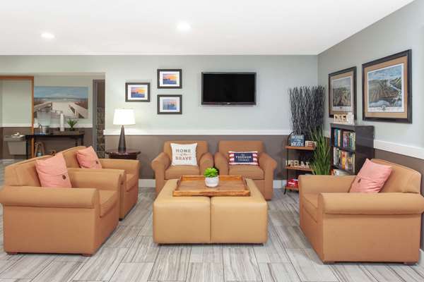  - Baymont Inn & Suites Grand Haven