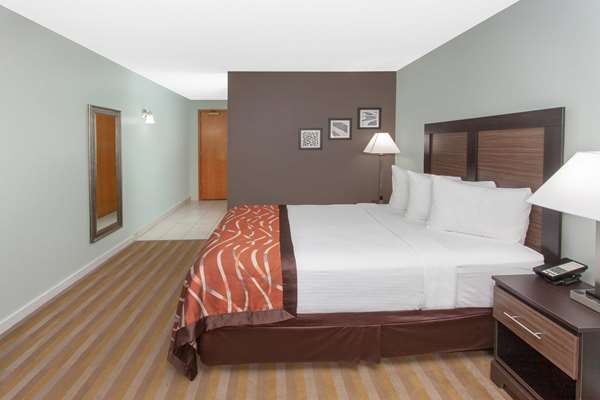  - Baymont Inn & Suites Grand Haven