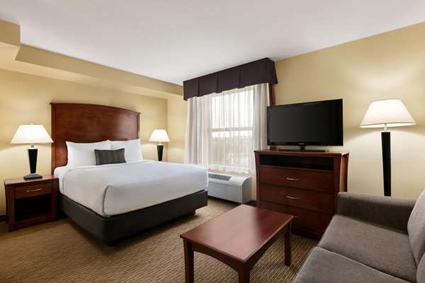  - Days Inn & Suites Sherwood Park