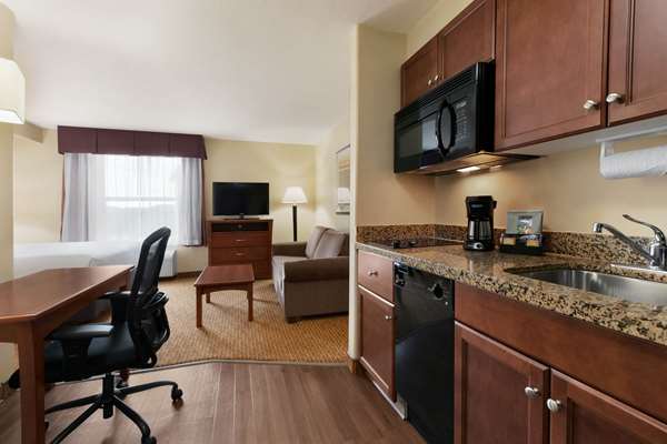  - Days Inn & Suites Sherwood Park