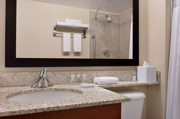  - Days Inn & Suites Sherwood Park