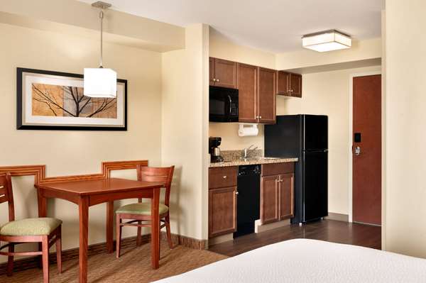 Suite - Days Inn & Suites Sherwood Park