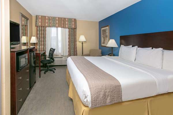  - Days Inn Central Tulsa - I-44, Exit 231