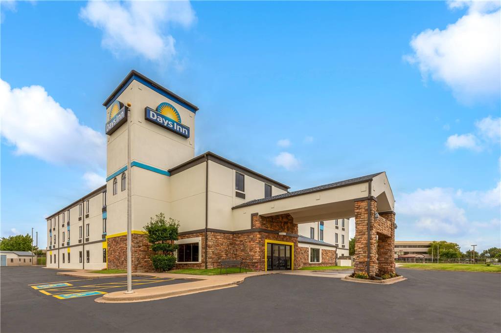 Days Inn Tulsa Central