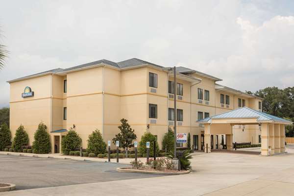Exterior view - Days Inn North Mobile
