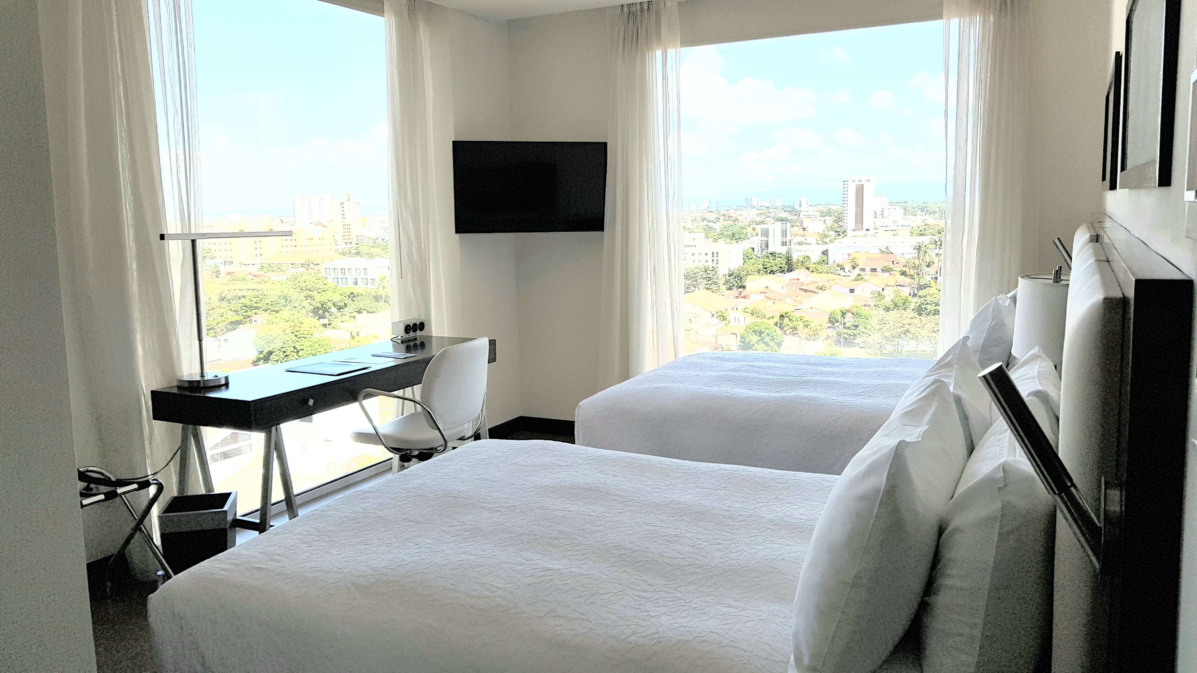 Hampton by Hilton Santa Cruz Room Type - 2 FULL W MINI FRIDGE NS