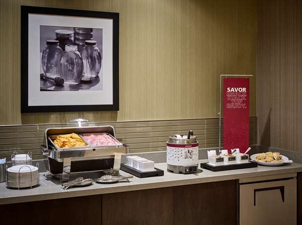 Restaurant - Hampton Inn Sarnia