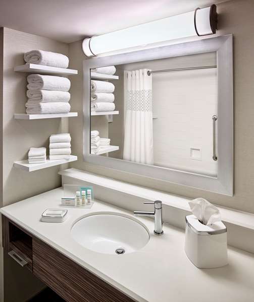  - Hampton Inn Sarnia