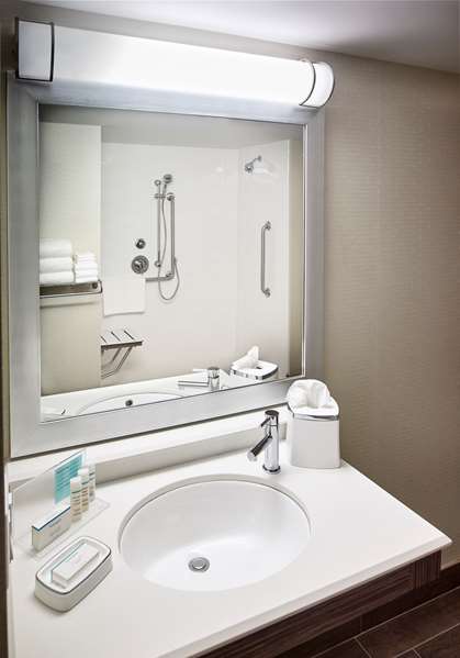  - Hampton Inn Sarnia