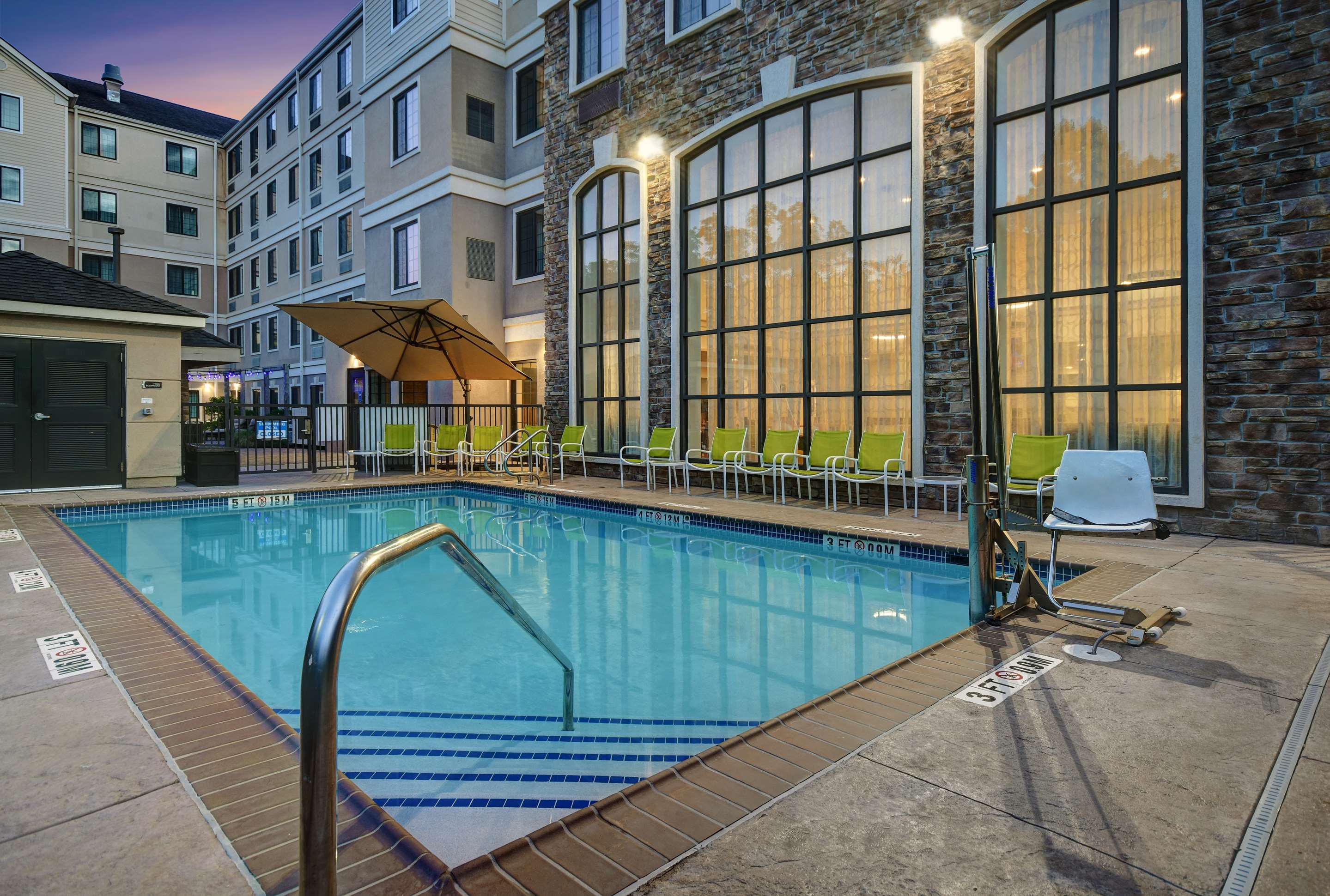 Pool | Homewood Suites by Hilton Eatontown