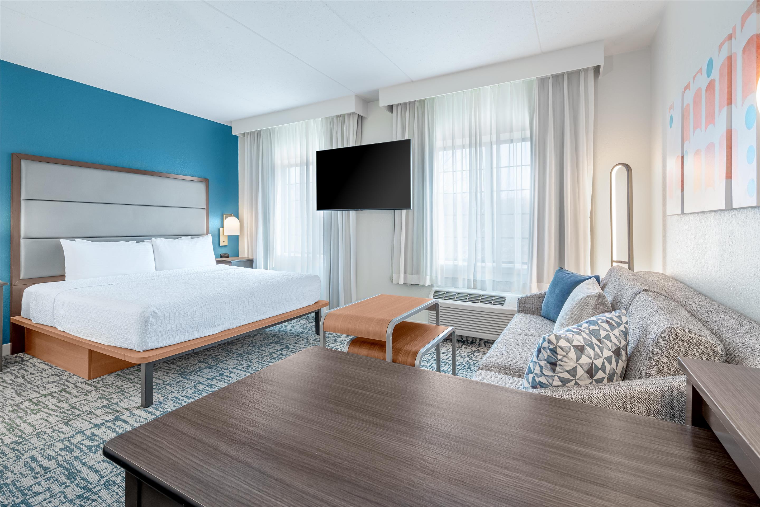 Guest room