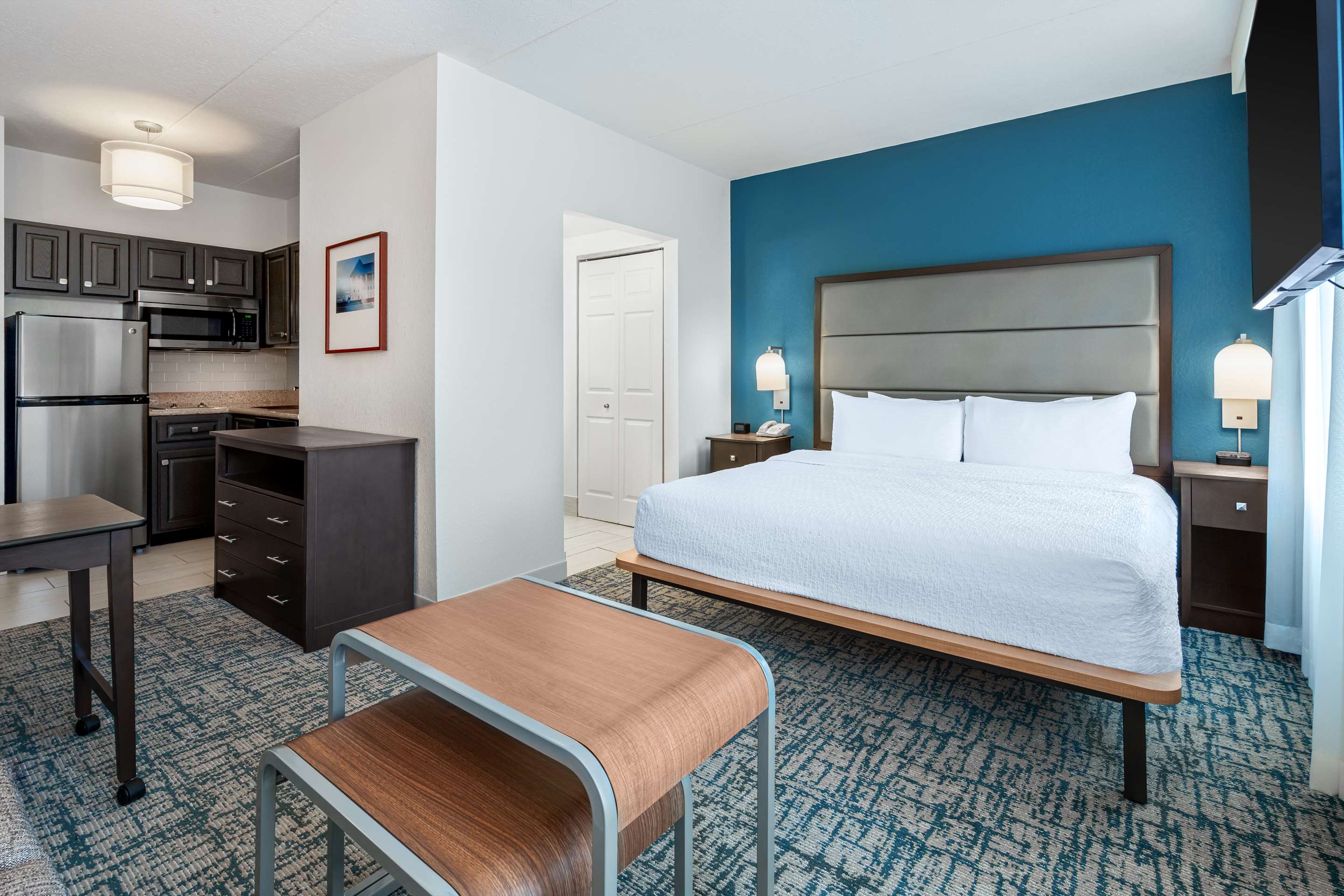Guest room