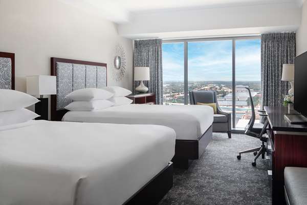  - Amway Grand Plaza Hotel Grand Rapids - I-196, Exit 77C