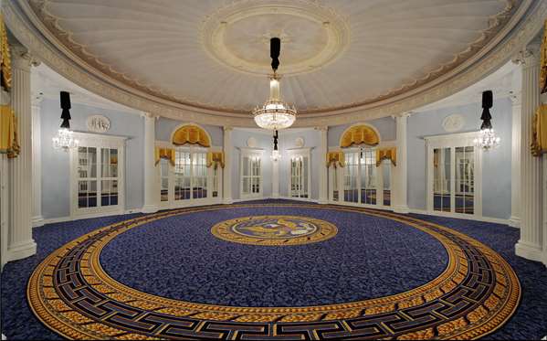Amway Grand Plaza, Curio Collection by Hilton