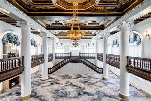 Amway Grand Plaza, Curio Collection by Hilton