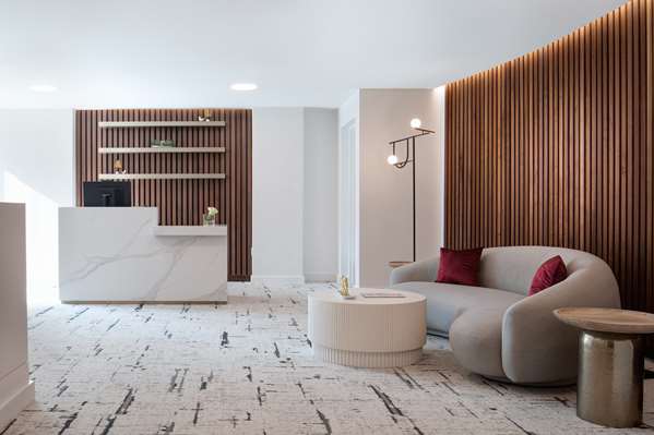 Amway Grand Plaza, Curio Collection by Hilton