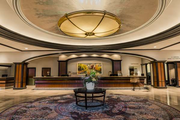 Amway Grand Plaza, Curio Collection by Hilton