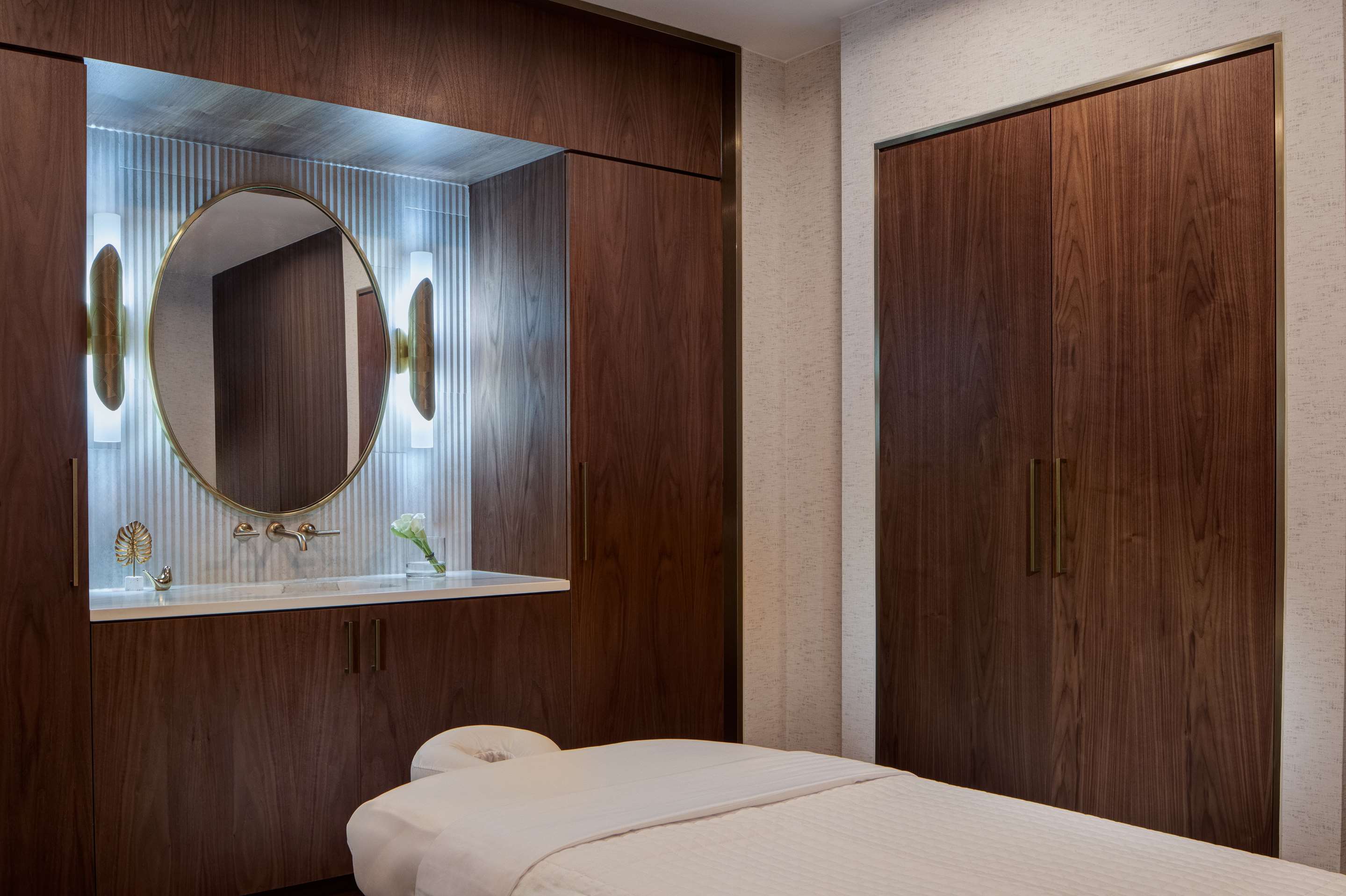 Spa | Amway Grand Plaza, Curio Collection by Hilton