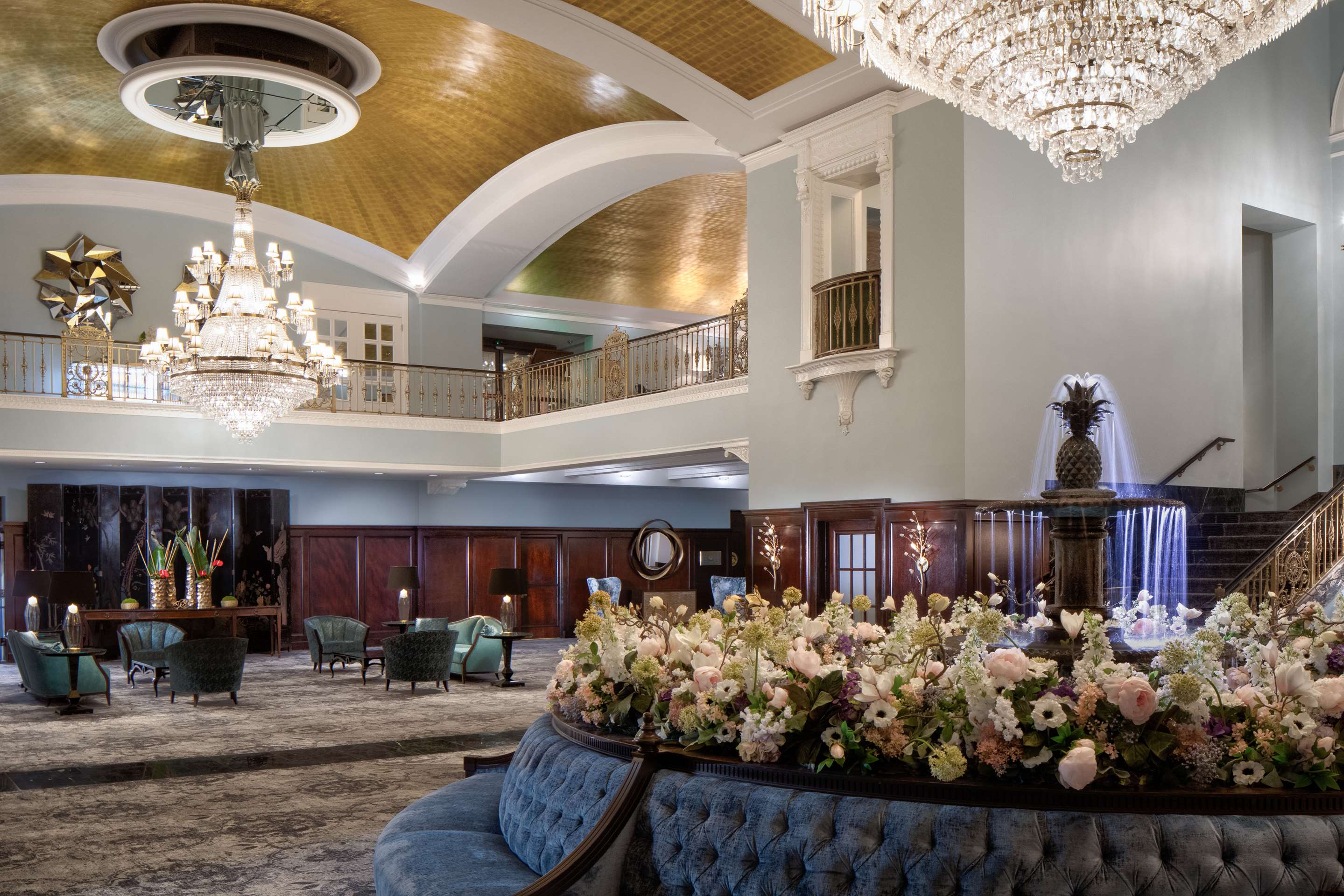 Lobby | Amway Grand Plaza, Curio Collection by Hilton