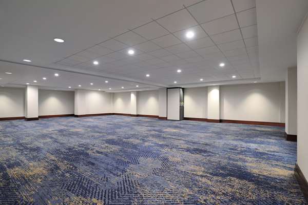 Amway Grand Plaza, Curio Collection by Hilton