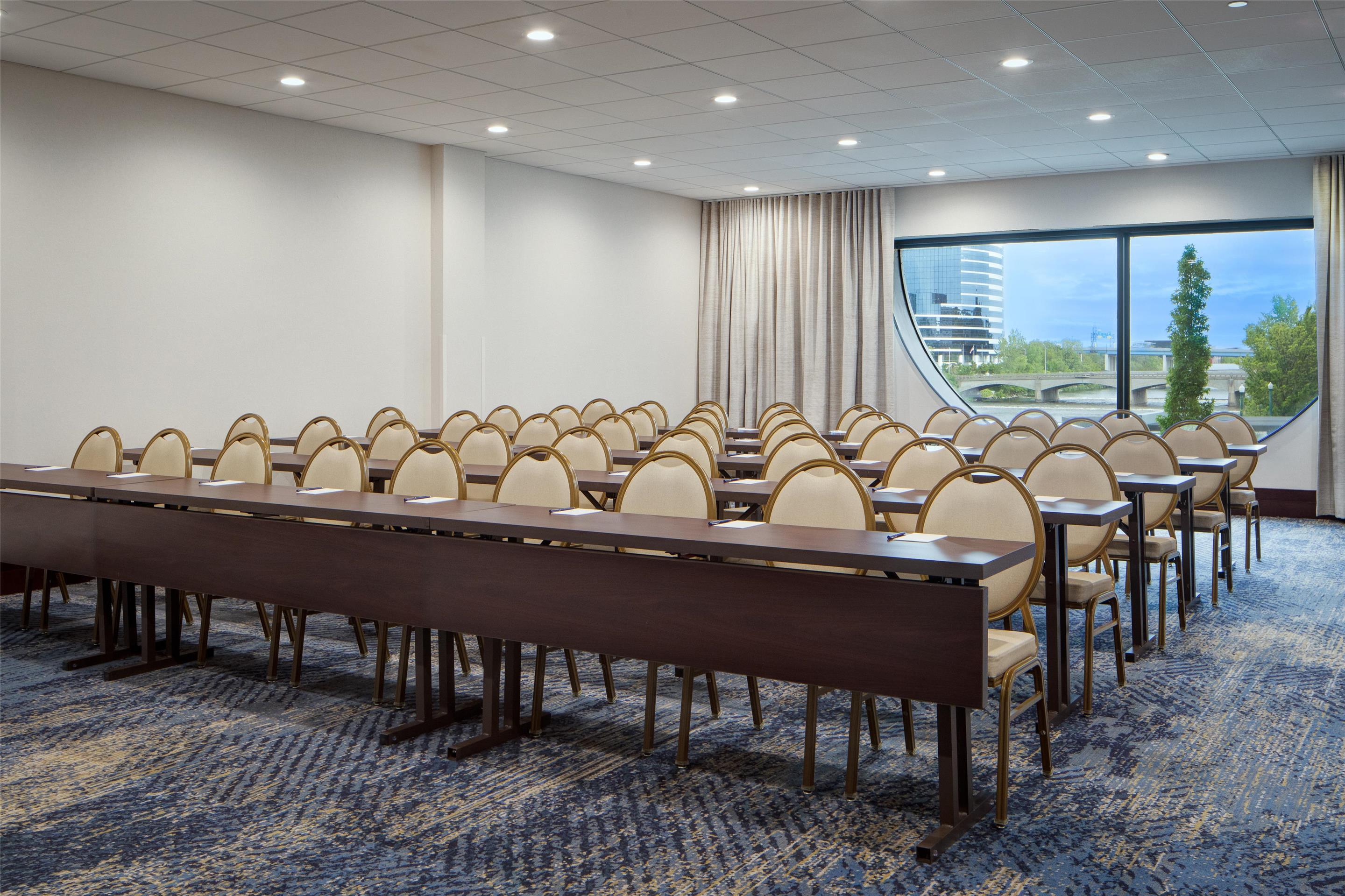 Meeting Room | Amway Grand Plaza, Curio Collection by Hilton