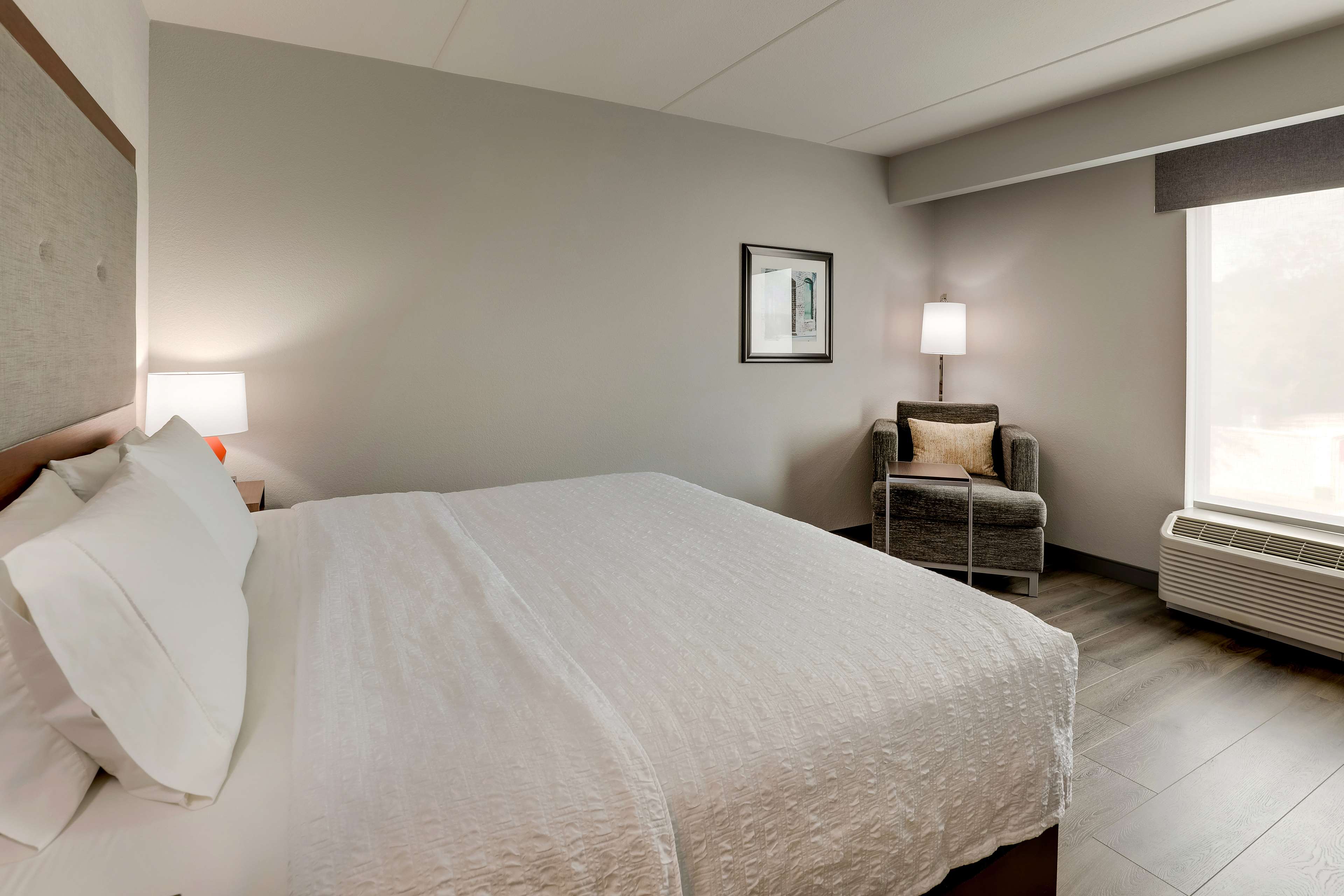 Hampton Inn & Suites by Hilton Rome Room Type - 1 KN MICROWV FRIDGE NS