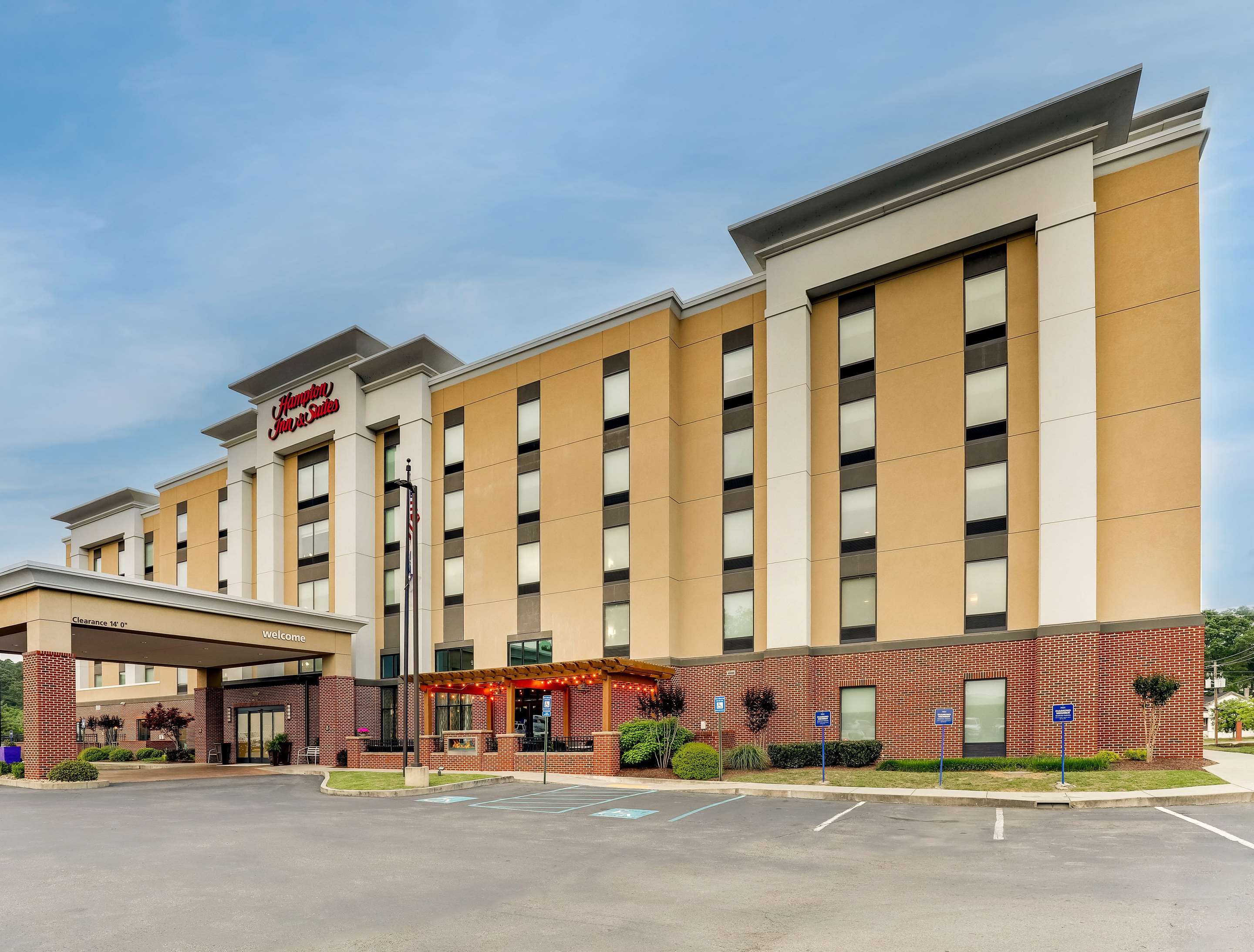 Exterior | Hampton Inn & Suites Rome
