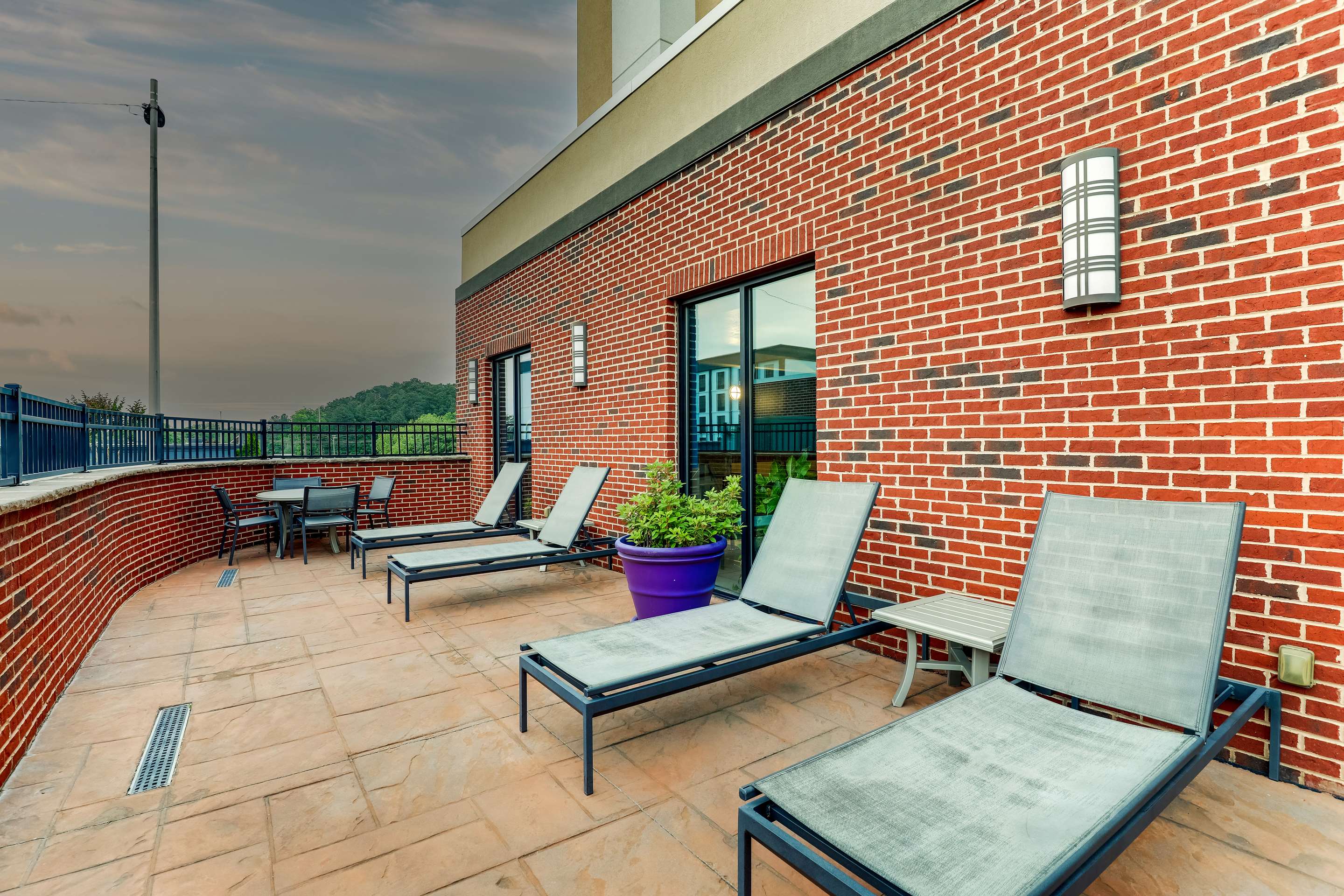 Exterior | Hampton Inn & Suites Rome