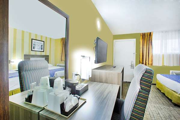  - Travelodge Downtown Phoenix - I-10, Exit 144