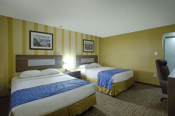  - Travelodge Downtown Phoenix - I-10, Exit 144