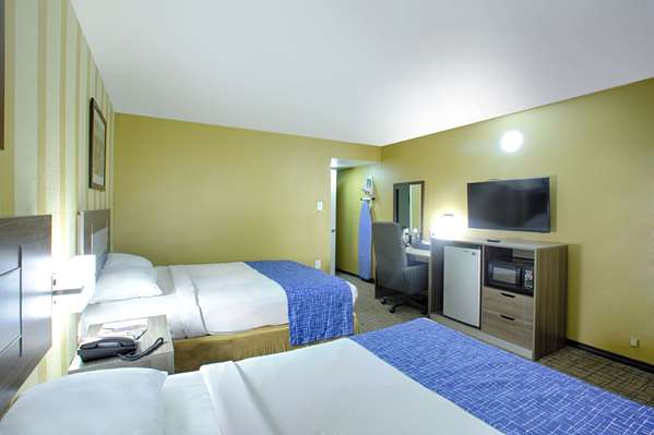  - Travelodge Downtown Phoenix - I-10, Exit 144