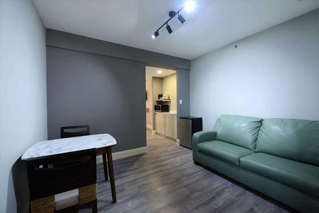 WYNDHAM GARDEN GUAM-guestroom-Guest Room,On-Site.jpg