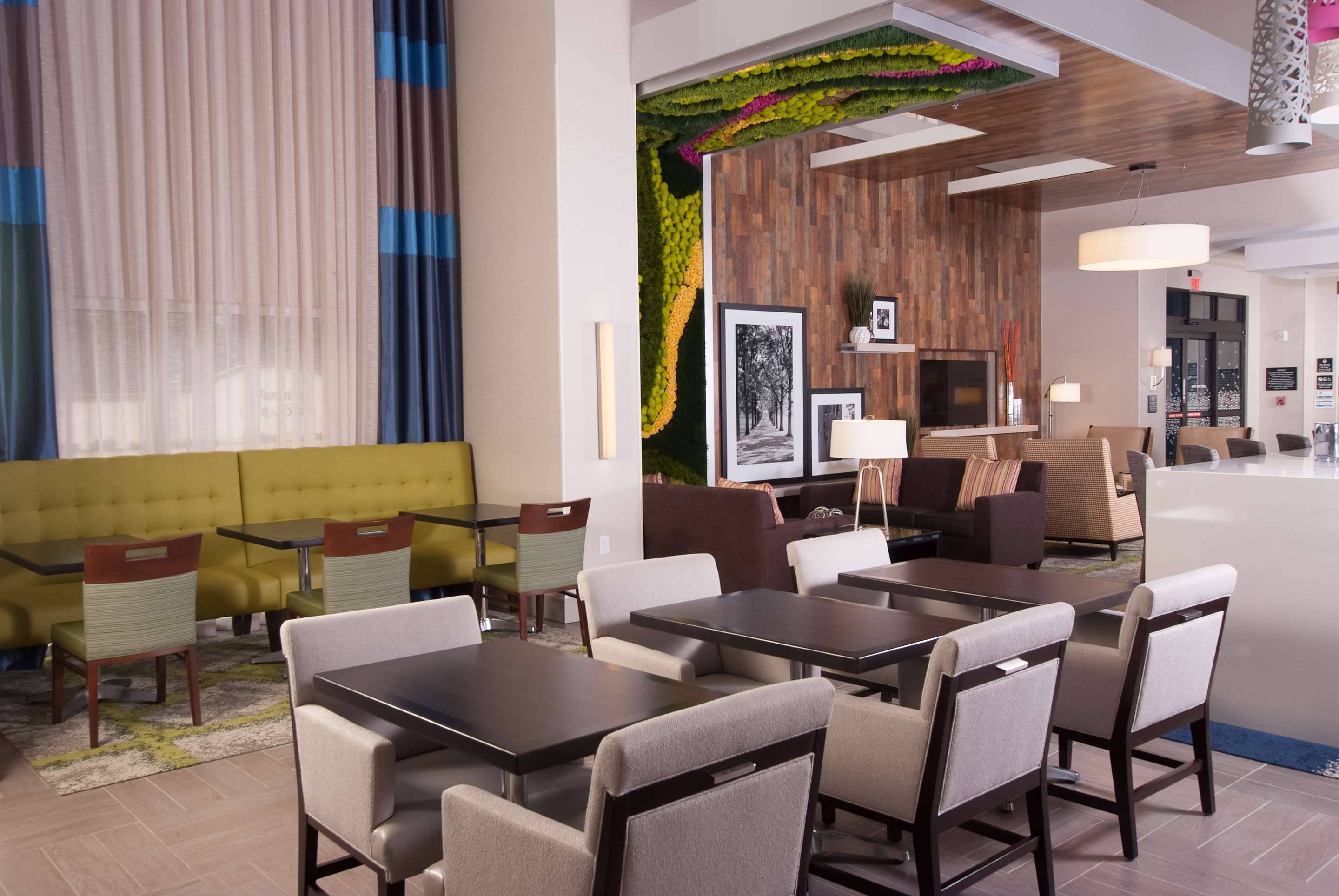 Reception | Hampton Inn & Suites by Hilton Augusta-Washington Rd