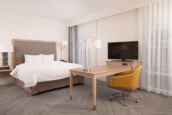  - Hampton Inn & Suites Downtown Augusta - I-20, Exit 199