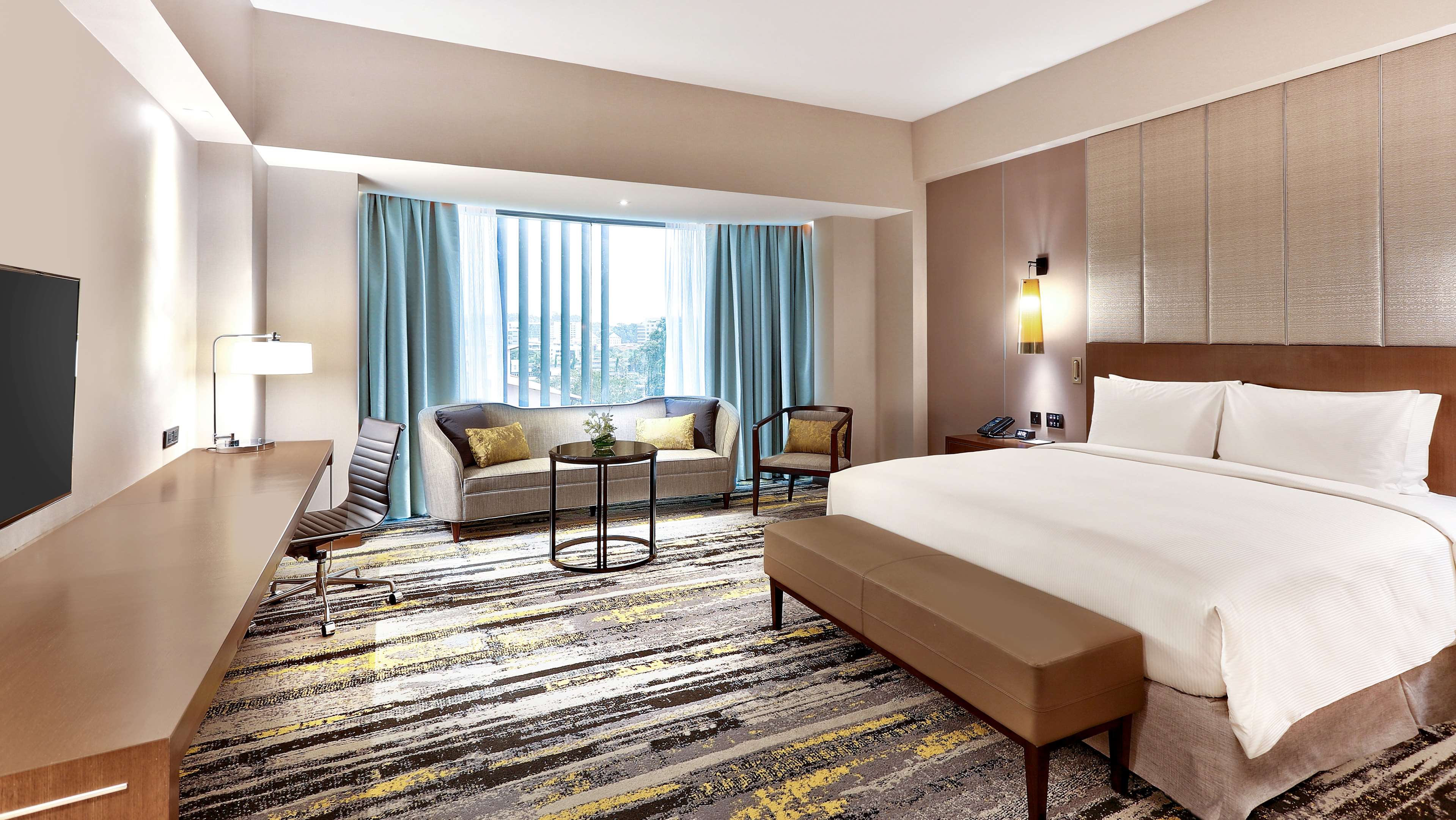 Hilton Kota Kinabalu Room Type - KING EXECUTIVE PREMIUM ROOM