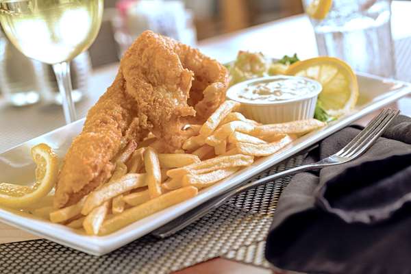 Bar - DoubleTree by Hilton Hotel Rockland