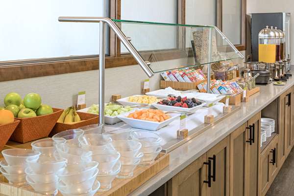 Restaurant - DoubleTree by Hilton Hotel Rockland