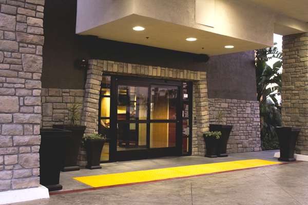 Exterior view - Best Western Plus Arrowhead Hotel Colton