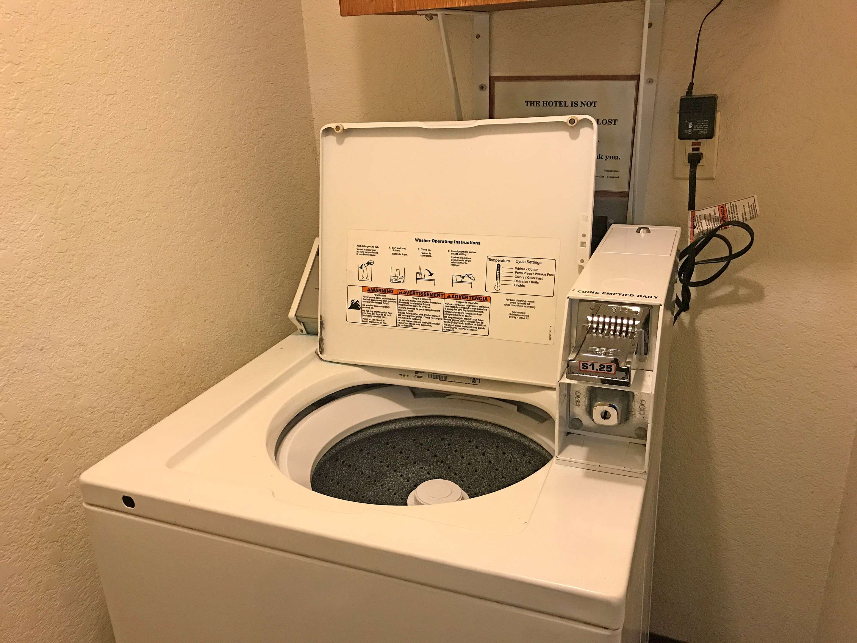 Laundry Facility | Americas Best Value Inn Lynnwood Seattle