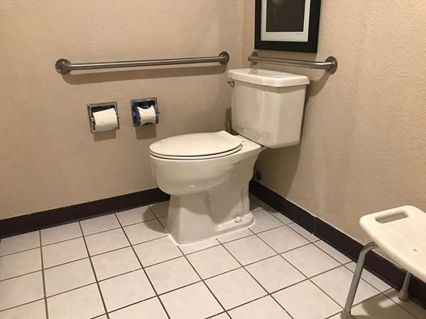  - Americas Best Value Inn Lynnwood - I-5, Exit 181